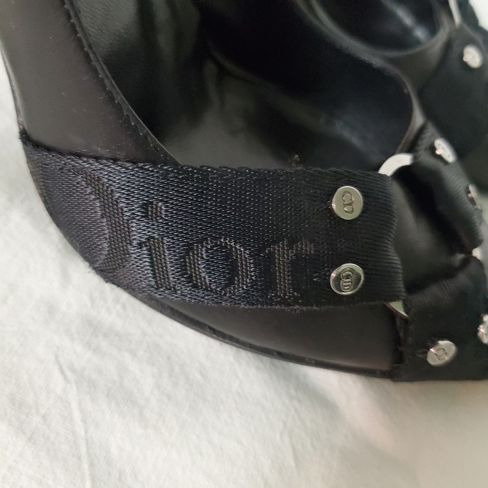 Dior PUMPS logo with O-ring - Picture 3 of 10